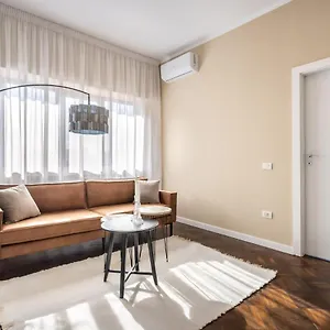 Elegant Two Bedrooms Bucharest