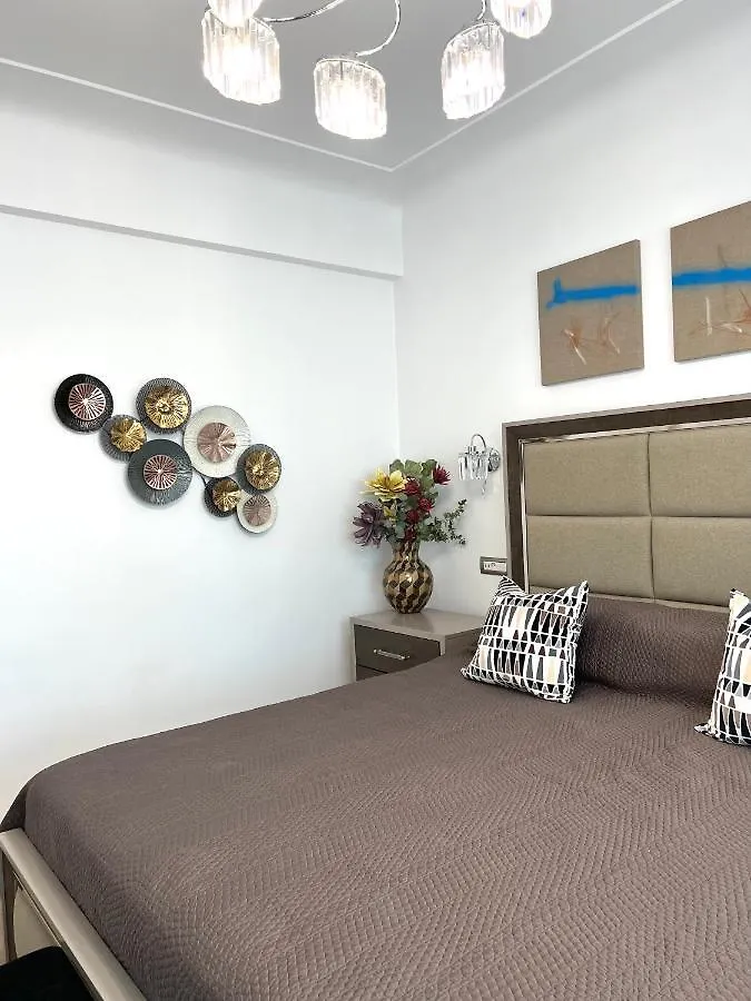 Sky View - Luxury Apartament - Sanador Victoriei Bucharest Apartment