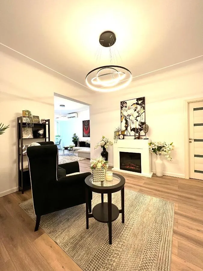 Apartment Sky View - Luxury Apartament - Sanador Victoriei Bucharest Romania