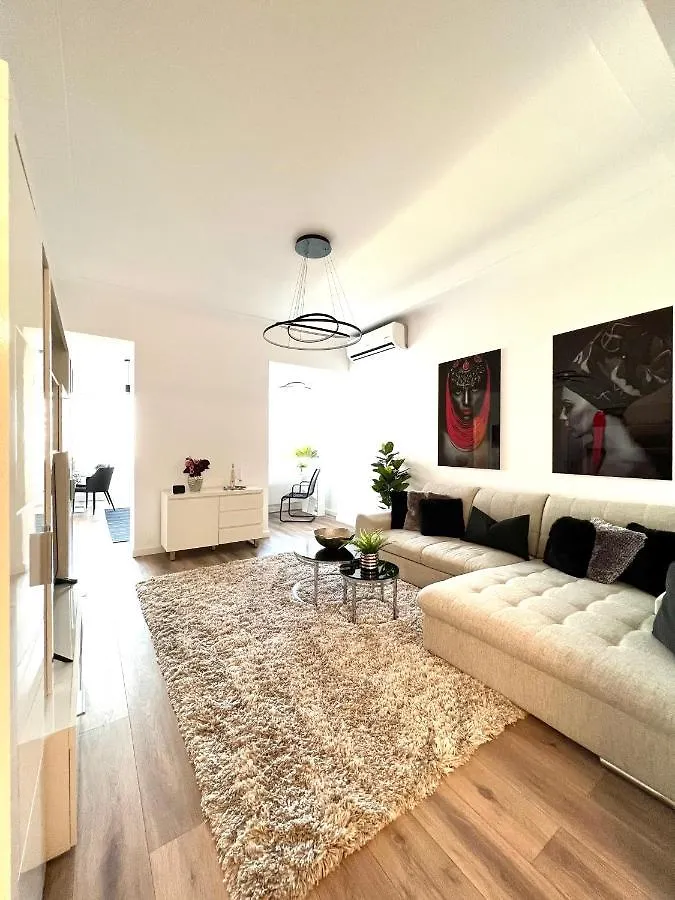 Sky View - Luxury Apartament - Sanador Victoriei Bucarest Rumanía
